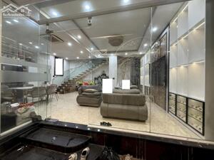 Nhà đẹp Kim Ngưu, 15m ra phố, tặng nội thất, 87m2 MT 5.6m, giá 17 tỷ có TL, 0985868893