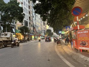 270 triệu / 1m2 -- mặt phố đường 25m -- ngã tư bà triệu-- kinh doanh đỉnh mọi loại hình