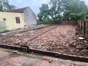 bán đất fo phú lương lương tài cách thị trấn thứa 2km dt 100m mr 5m nở hậu ô tô thông