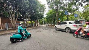 chuyển nhượng tòa nhà 7 tầng - lô góc đường chu huy mân - nguyễn văn linh, long biên, hà nội