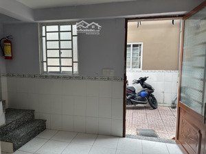 cho thuê nhà trọ 1 trệt 1 lầu tại khu dân cư hiệp thành 1