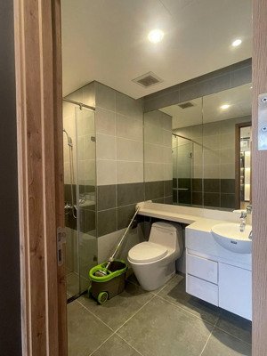 cần bán căn 2 ngủ 2vs skyoasis hướng đông nam view btđ giá 3.95 tỷ bao phí