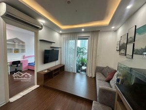 cho thuê căn hộ seasons avenue mỗ lao 2 ngủ full nội thất cao cấp, có slot ô tô
