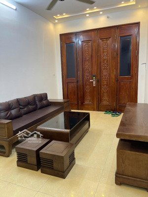 nhà phố ngọc lâm long biên.33*5. đẹp ở ngay. full nội thất. trung tâm.