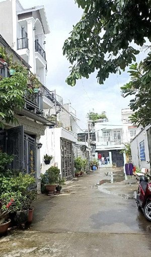 căn nhà 3 tầng đẹp lung linh đường 160, p. tăng nhơn phú a 80m (4x18), 6,9 tỷ