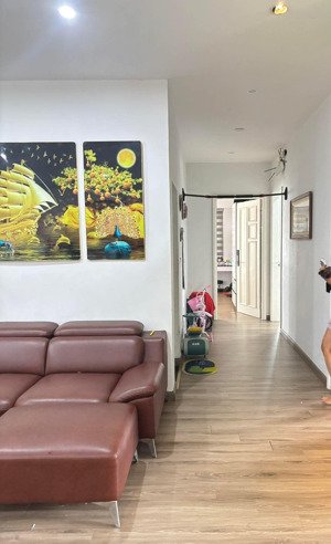 bán cc 2pn 2wc tại khu nhà ở kd dịch vọng, 4,65 tỷ, 60m2, chính chủ, giá siêu hời