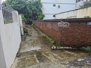 mặt tiền rộng, lô góc, ba mặt thoáng,ô tô vào đất , giá đầu tư