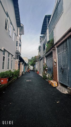 bán nhà 2 lầu, hẻm oto, đường 9 hoàng diệu 2, gần vincom, 3pn 2wc, giá 5,8 tỷ