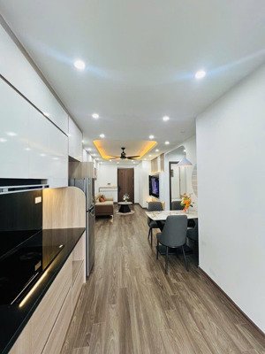 bán căn hộ sổ đỏ vp5 bán đảo linh đàm diện tích: 61.5m thiết kế 2 phòng ngủ, 2 vệ sinh