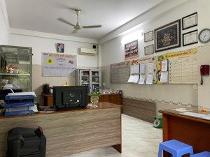 trường học thu nhập 200tr/th mặt tiền đoàn thị kia, gần 700m2 chủ cần bán gấp