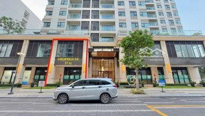 sở hữu shophouse phú mỹ hưng ngay hồ bán nguyệt, vị trí kinh doanh tuyệt vời, tiềm năng tăng giá!