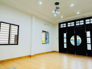 cho thuê nhà 3 tầng lê đình lý, hải châu, đà nẵng. liên hệ my tư vấn.