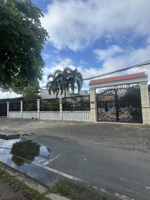 cho thuê biệt thự làm văn phòng công ty 500 m2 ngang 20x25, đường nguyễn thị búp, giá 16tr/ tháng.