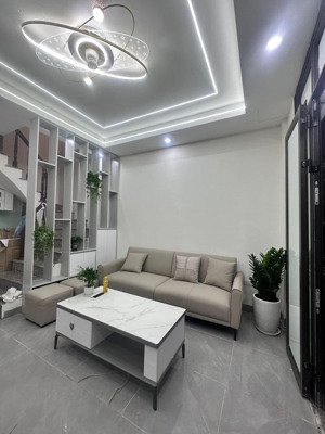 nhà ngọc khánh, giảng võ, ngõ thông tứ tung, ba gác tránh xe máy, dân xây giữ gìn mới 38m2*5t