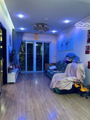 bán căn hộ hòa bình green 70m, 4,95 tỷ, tầng đẹp, 2 ngủ, view đẹp,thoáng.