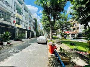 hàng đầu tư ! bán đất tặng nhà mặt tiền đường 19 linh chiểu,ngang 5,7m,nở hậu đẹp, kinh doanh tốt