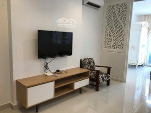 cho thuê căn hộ cc sky center -phổ quang tân bình , 42m2, oficel ,full nt ,giá 12tr lh 