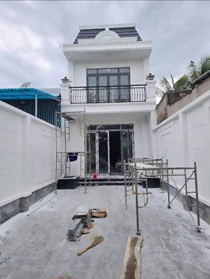 siêu vị trí - nhà mt gần góc ngã 3, trung an, mỹ tho, tg. dt:5x30 có 3pn 4wc hướng đông.giá 4,65 tỷ