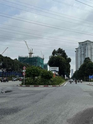 cho thuê phòng ở , nhà mặt phố 3,5 triệu/ tháng diện tích 35m2 tại đường đồng khởi, bình dương