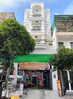 [quận 7] đường số 79 ngang 5.6m tòa chdv 8 căn + mbkd dòng tiền 100tr/th 26 tỷ tl