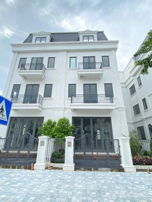 bán gấp biệt thự dương nội solasta mansion 170m2, nhà mới, xây 4 tầng, giá 29 tỷ