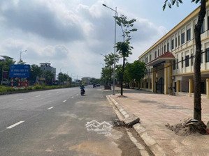 chính chủ bán đất dịch vụ lại yên _hoài đức gần vành đai 3.5