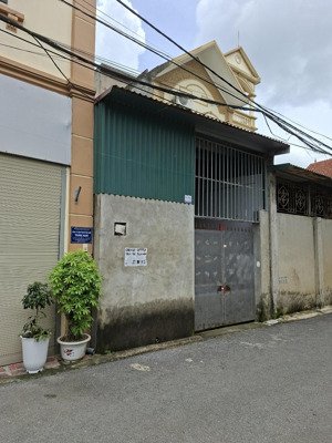 bán nhanh căn nhà 45m2 4 tầng cổ bi gia lâm, 10m ô tô tránh