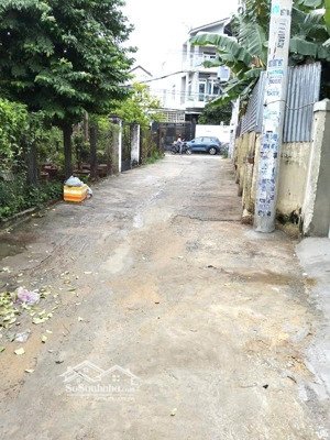 mặt tiền 2 tầng đường đông hưng thuận 42, quận 12, diện tích 207m2 (6.7 x 28), nở hậu tài lôc 8.4m.