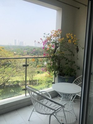 bán căn hộ 3pn chung cư riverside residence phú mỹ hưng tầng thấp, view công viên, full nội thất