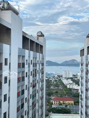 chính chủ cần bán nhanh căn hộ 2pn view xéo biển, tầng cao chung cư ph nha trang giá chỉ 1,6 tỷ