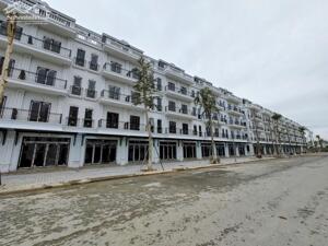 LIỀN KỀ 6 VIEW BÃI GỬI XE TẠI KĐT ĐÔNG DƯƠNG RESIDENCE – ĐỨC THƯỢNG (0915458886)