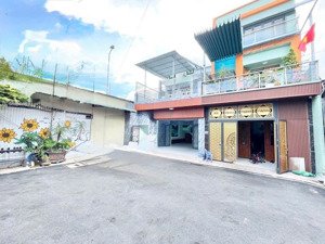 nhà lầu đường 6 m gần chợ tân long giá 4 tỷ 290 triệu tl