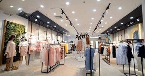 cho thuê mp trần hưng đạo, vị trí đẹp, dt 45m,thông sàn,wc,mt 5m, 35tr, mọi mô hình lh 