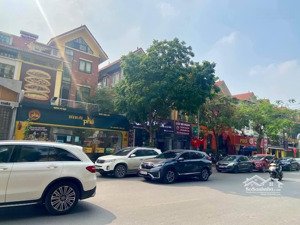 bt mặt phố nguyễn văn lộc, mỗ lao, hà đông/ 155m 3 tầng mt9m. kinh doanh sầm uất .