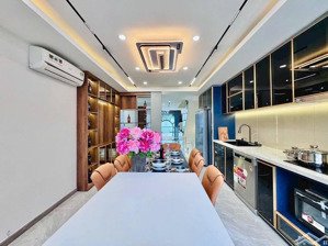 bán nhà quận 11, khu v.ip 341 lạc long quân, 56m2 , nhà 4 tầng, 8.5 tỷ