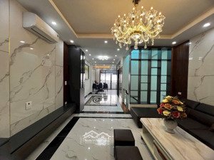 rẻ tuyệt đối -- thang máy -- 83m 5 tầng -- mt 5m -- không lầm lỗi -- nhà tuyệt đẹp