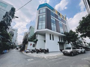 siêu phẩm dạng tòa góc 2 mặt tiền đường khu sân bay.