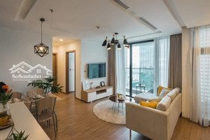 chính chủ bán căn hộ chung cư centerpoint 27 lê văn lương 69m2 2 ngủ full nội thất 6.7 tỷ