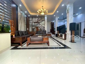 bán nhà siêu đẹp xuân la -- tây hồ -- 3 thoáng - 90m2 - 4 tầng -- mặt tiền 8m4 --giá chỉ 18 tỷ