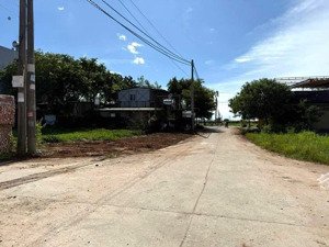 lô góc đẹp nhất khu chợ rau - liên châu - yên lạc - vĩnh phúc ( nay là xã liên châu - phú thọ )