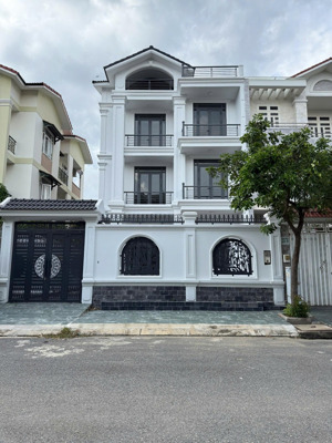 bán biệt thự 235/đặng thuỳ trâm - p13, bình thạnh (10x20,75), 4tầng, cạnh công viên+sông chỉ 26,9tỷ