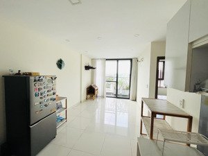 bán căn 2pn1wc dt 58m2 c/c goldora plaza nhà bè giá 3ty có nội thất. lh 