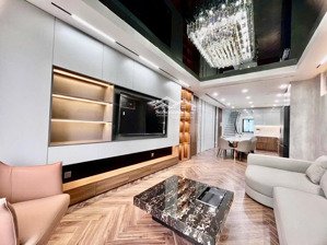 bán nhà mặt phố nguyễn văn cừ, long biên 60m2x 7tầng thang máy, kinh doanh sầm uất dòng tiền 50tr/t