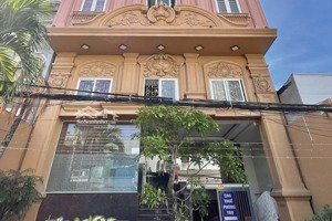 bán siêu phẩm chdv cao cấp mặt tiền quận 7 hđ thuê 420tr/tháng, giá 125 tỷ