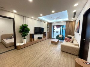 bán căn hộ chung new skyline, phường văn quán, hà đông. 135m2 3n 9.25 tỷ. lh: 