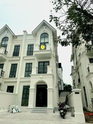 tài chính nhỉnh 33 tỷ sở hữu biệt thự sl hải âu 2 150m2 hoàn thiện tỉ mỉ sẵn dòng tiền thuê 32tr.