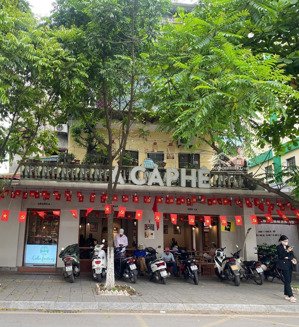 mặt bằng trung tâm trần nhân tông cho thuê tổng 140m2 sử dụng mặt tiền 9m