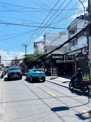 rẻ quá ac. mtkd tân kỳ tân quý, tân phú
dt 4 x 27 cho thuê 20tr/tháng. giá 13ty500 xuống giá 12 tỷ