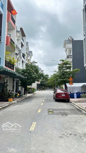 nhà mới đã hoàn công sổ hồng công chứng ngay, nhà 4pn, 4wc, 60m2 tại an phú , thuận an, bình dương