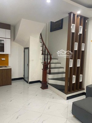 bán gấp nhà đường văn minh di trạch hoài đức 5,4 tỷ, 30m2, 5 tầng. hiện đại full công năng